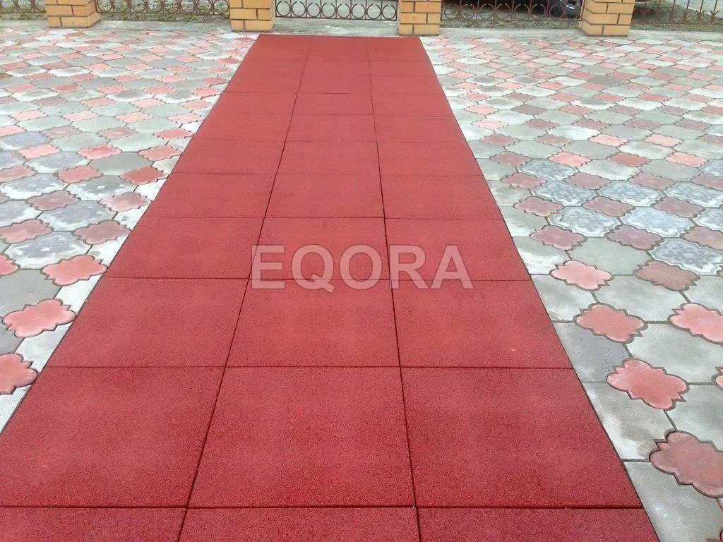 Резиновое покрытие для двора частного дома из резиновой крошки в Карабаше